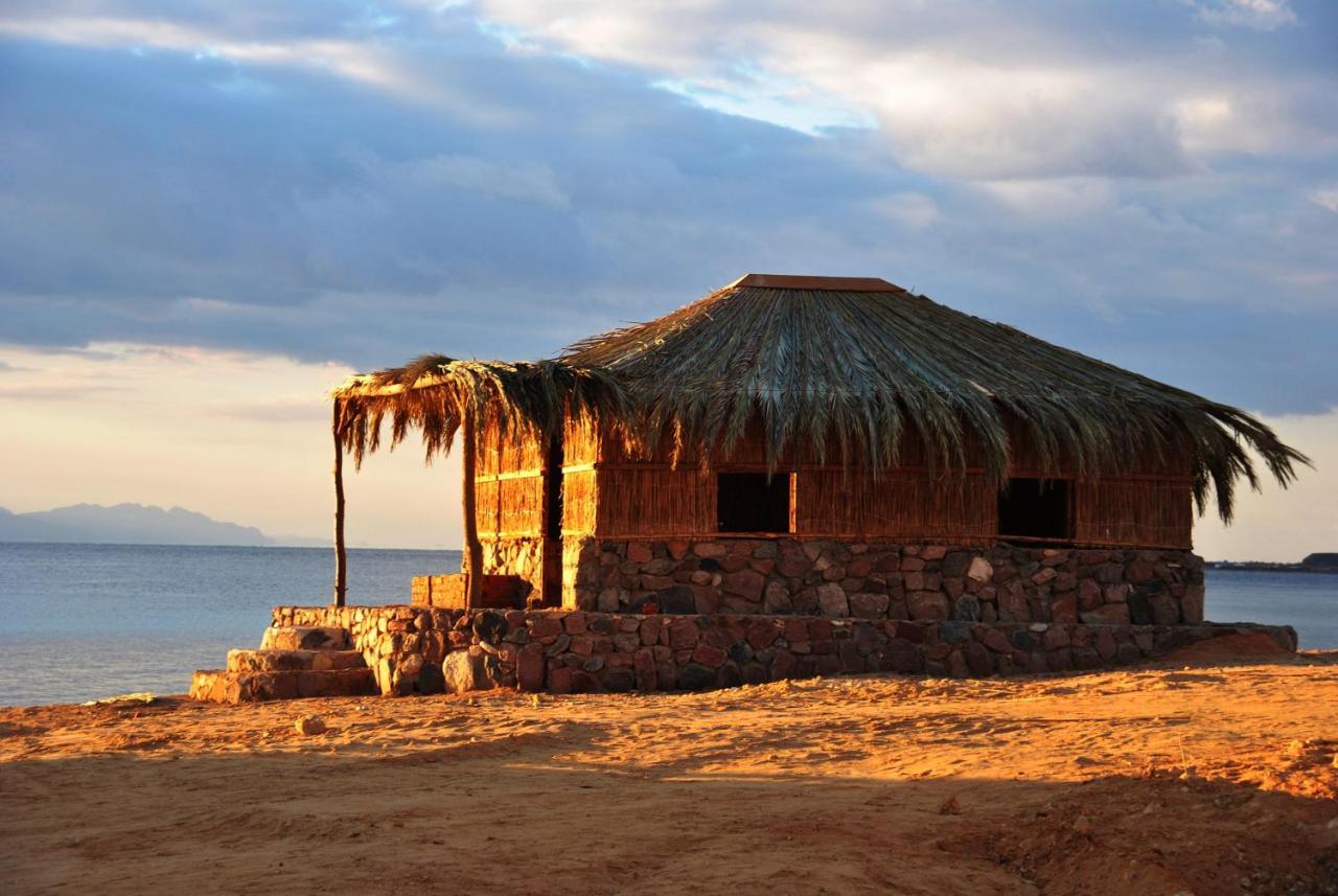 Gerendaház New Moon Island Camp