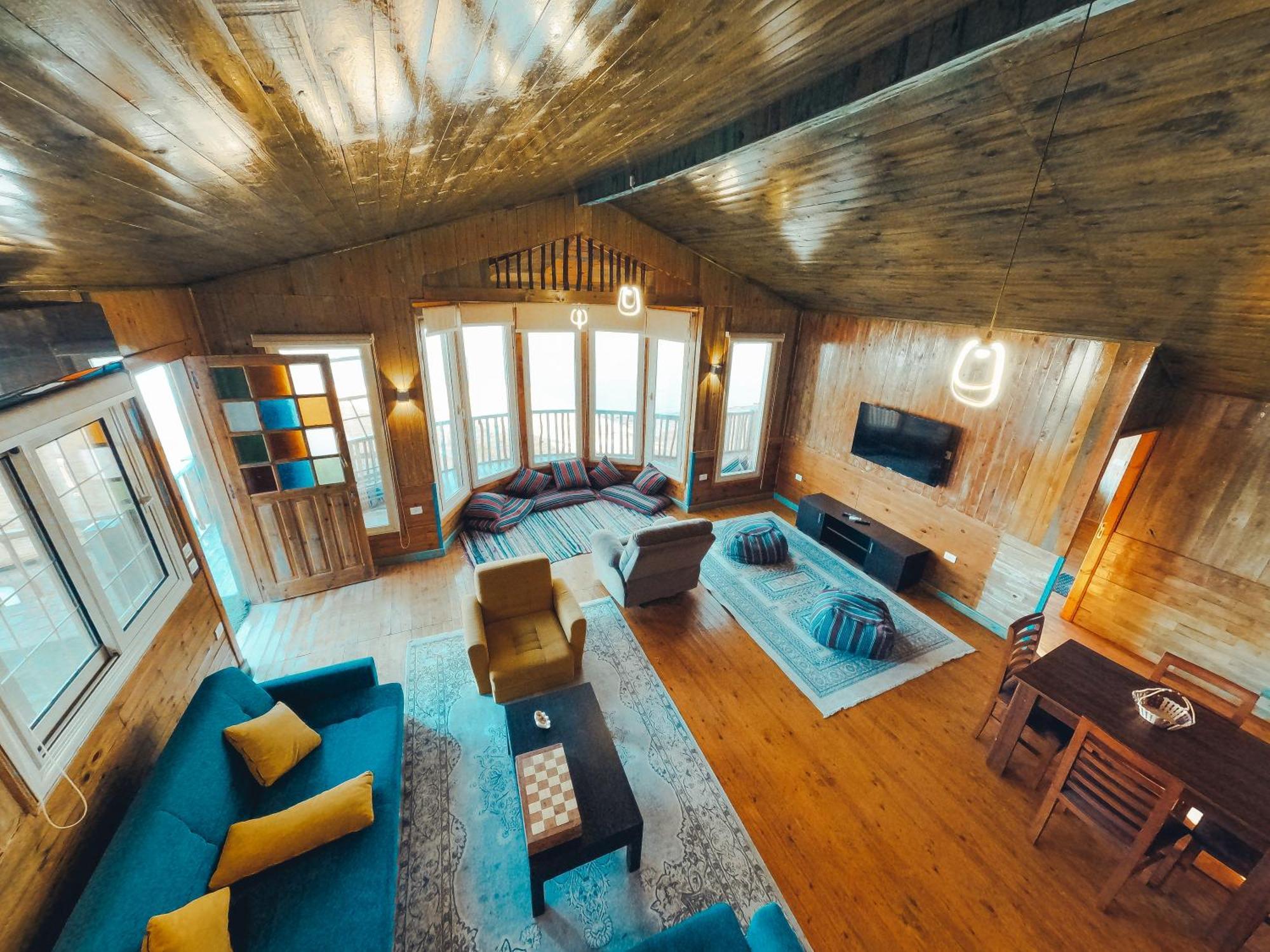New Moon Island Camp Gerendaház Nuweiba`